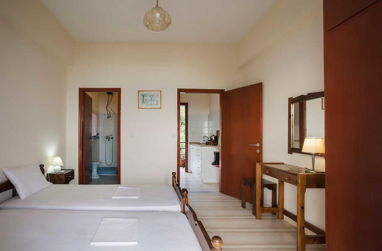 Areti Studios Paramonas  Buitenkant foto